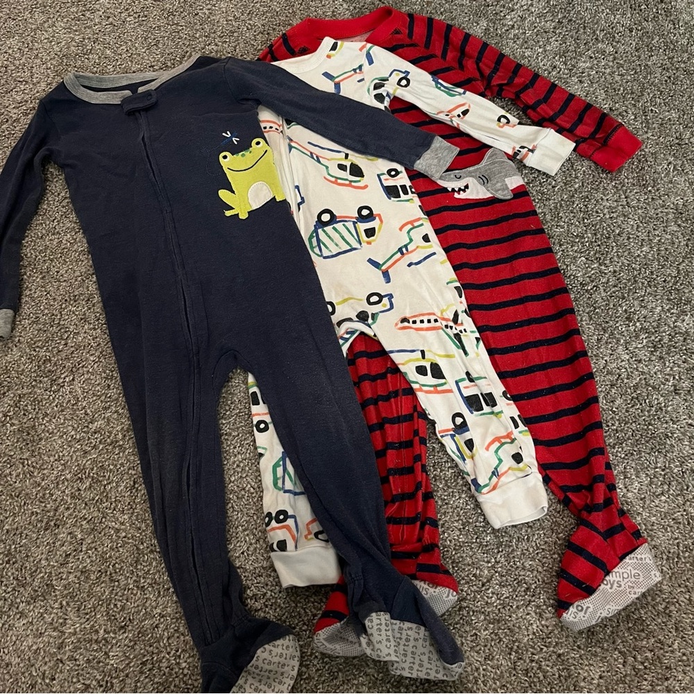 2T Carter’s Pajamas | 3 pieces